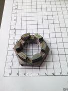 5470076 - NUT